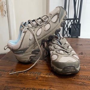 Merrell hiking sneaker